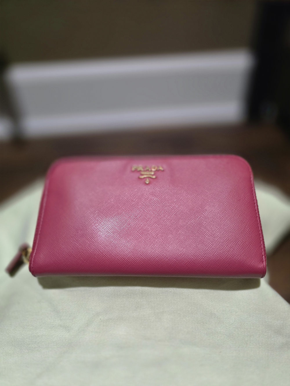 Prada Pink Saffiano Zip-Around Wallet - Picture 2 of 12